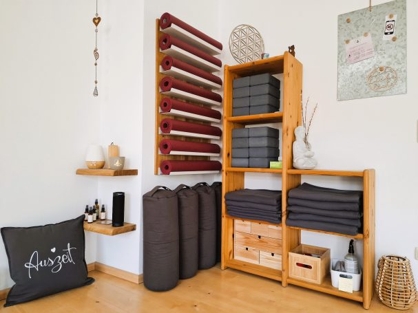 Nadine, NadineS Yoga mit Herz, Yogastudio Mainz-Hechtsheim